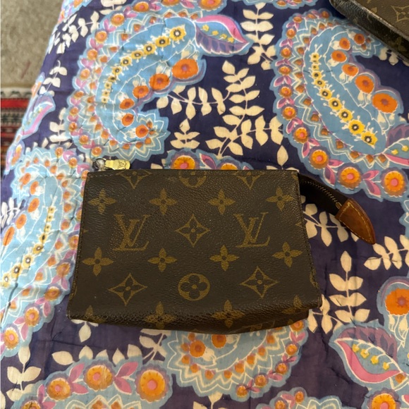 Louis Vuitton Brown and Tan Monogram Pouch - Picture 1 of 14